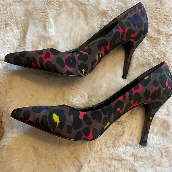 Nine West Shoes - Nine West Women’s Animal Print Heels Open Toe Size 9 1/2